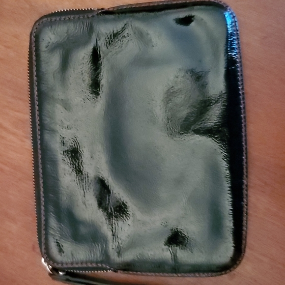 Two purses - Picture 9 of 11